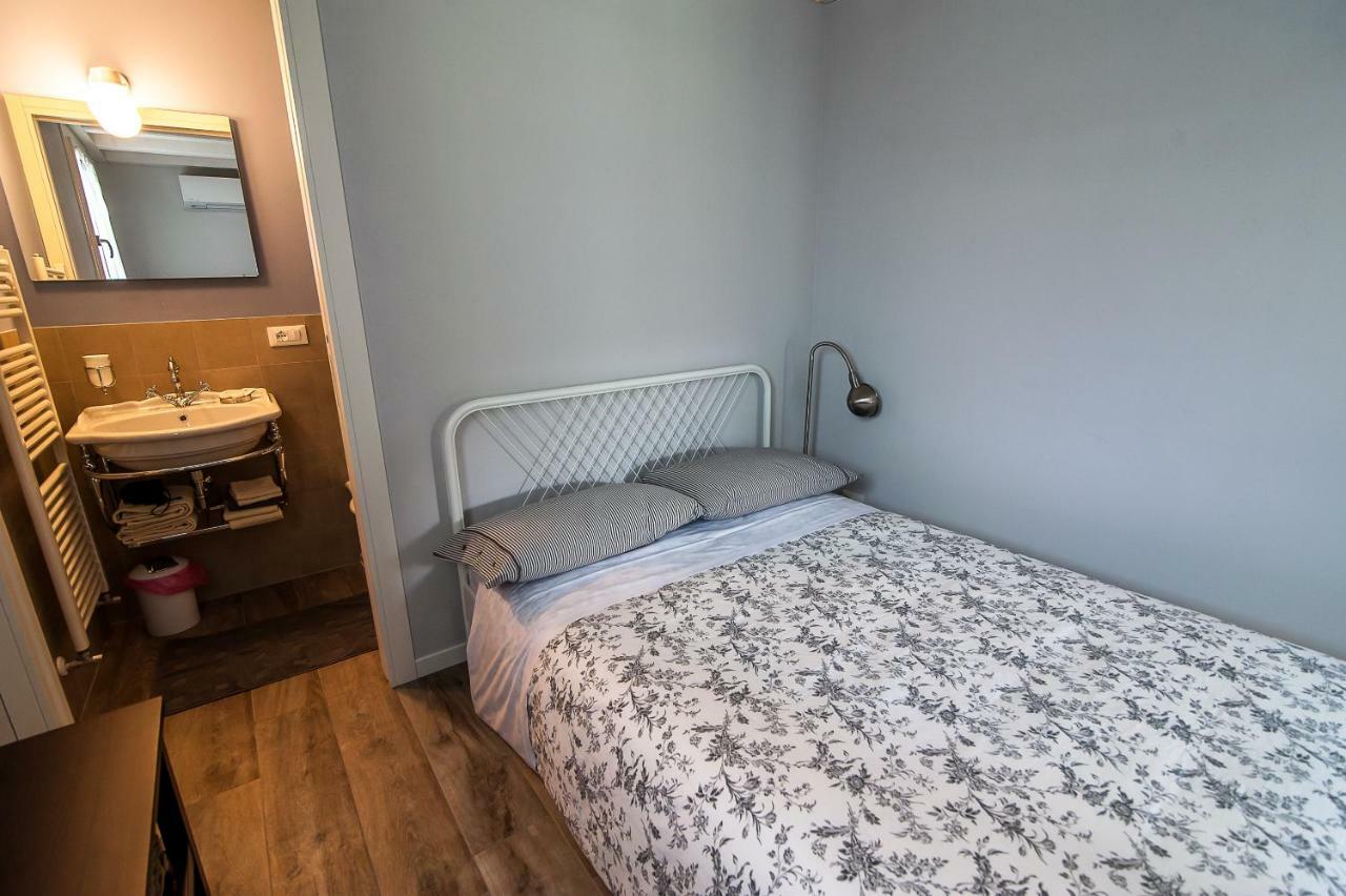 Apartamento Particolari Del Brenta Oriago Di Mira Exterior foto